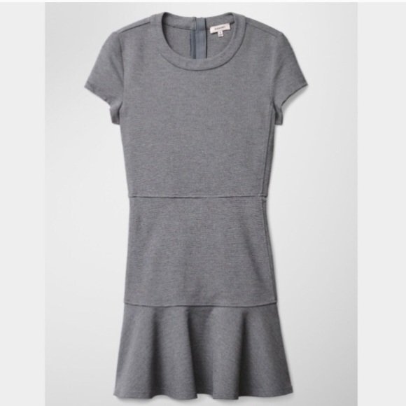 ARITZIA NWOT SUNDAY BEST STROSS DRESS - Picture 1 of 9